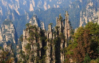 長沙出發(fā)到黃龍洞、張家界森林公園、天門山、鳳凰五日游